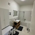 公寓 Check Point Charlie Luxury With Balcony 柏林