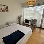 公寓 Check Point Charlie Luxury With Balcony