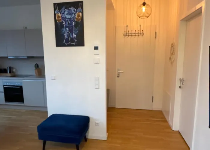 Check Point Charlie Luxury With Balcony Berlino