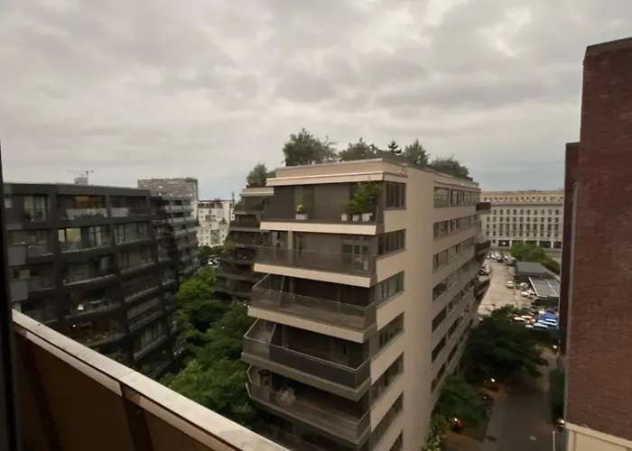 Check Point Charlie Luxury With Balcony Apartment Berlin