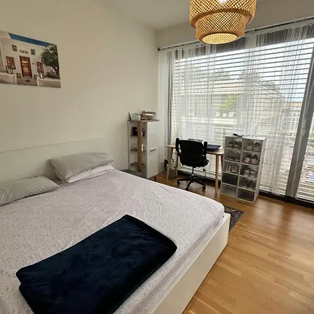 Апартаменты Check Point Charlie Luxury With Balcony