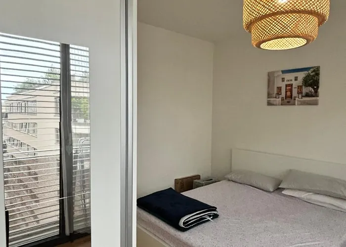 Apartamento Check Point Charlie Luxury With Balcony *